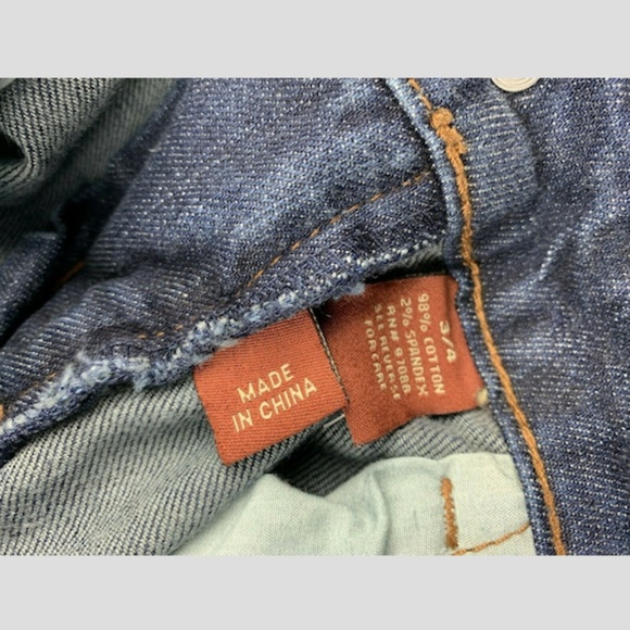 dELiA*s Morgan Dark Denim Capri Jeans - Picture 4 of 8